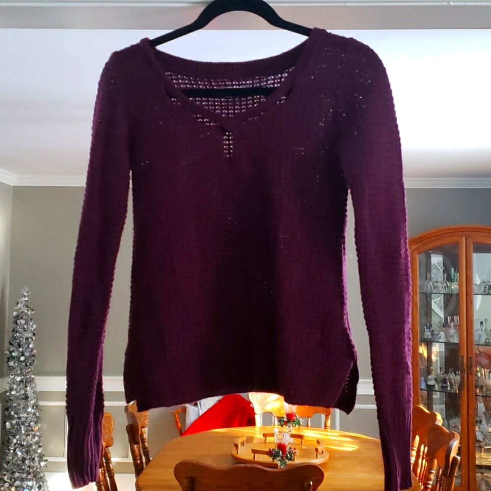 Aeropostale long sleeve sweater. Waffle pattern